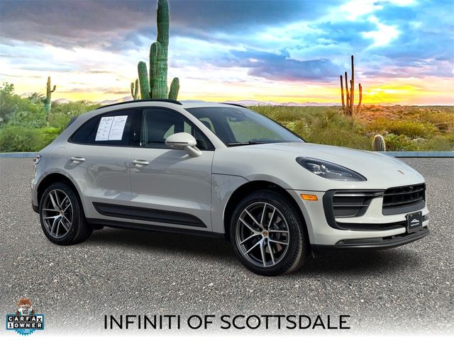 2022 Porsche Macan Base