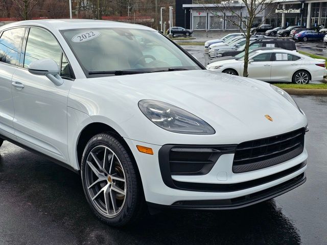 2022 Porsche Macan Base