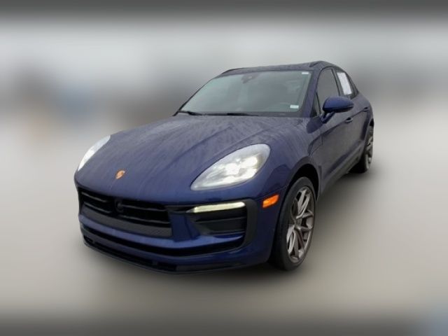 2022 Porsche Macan Base