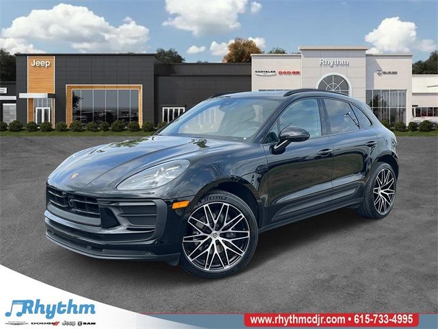 2022 Porsche Macan Base