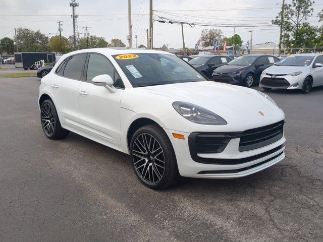 2022 Porsche Macan Base