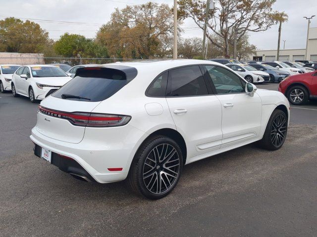 2022 Porsche Macan Base
