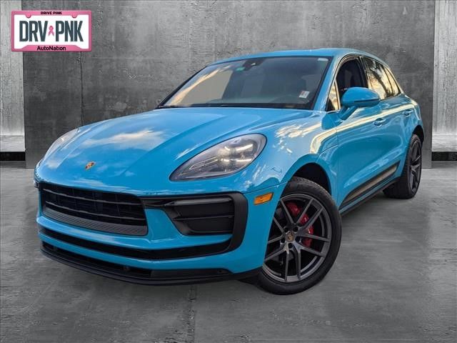 2022 Porsche Macan Base