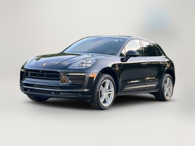 2022 Porsche Macan Base