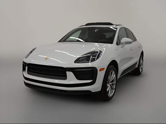 2022 Porsche Macan Base