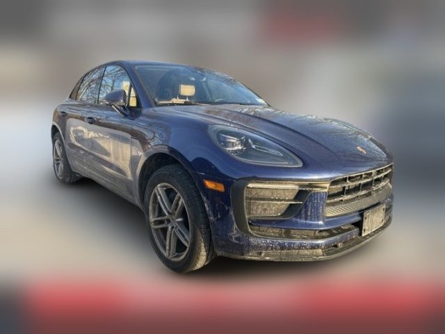 2022 Porsche Macan Base