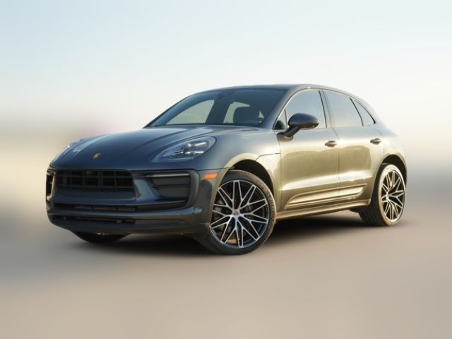 2022 Porsche Macan Base