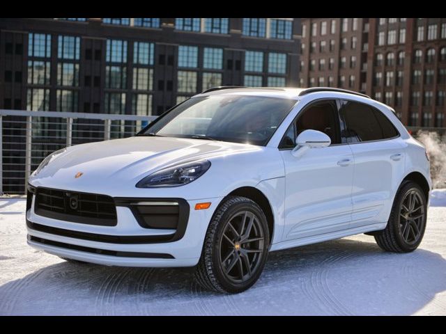 2022 Porsche Macan Base