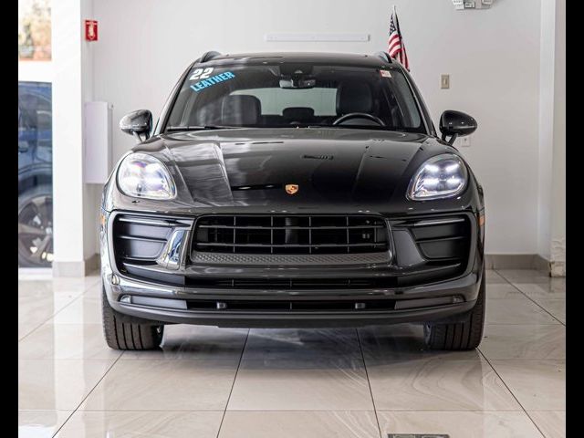 2022 Porsche Macan Base