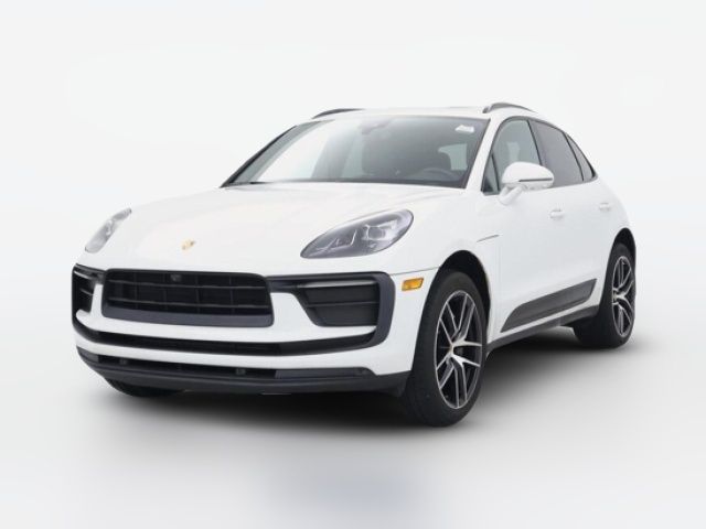 2022 Porsche Macan Base