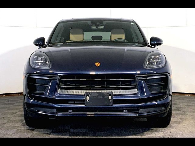 2022 Porsche Macan Base