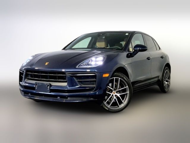 2022 Porsche Macan Base