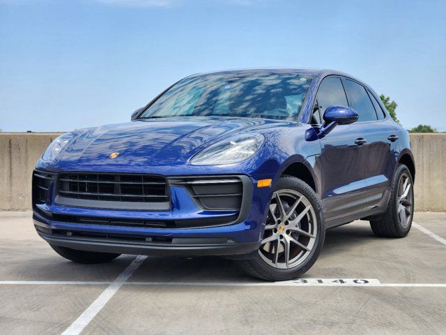 2022 Porsche Macan Base