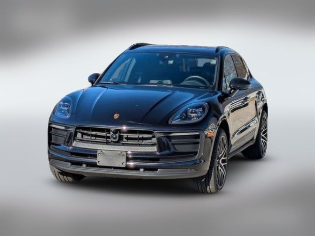 2022 Porsche Macan Base