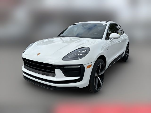 2022 Porsche Macan Base