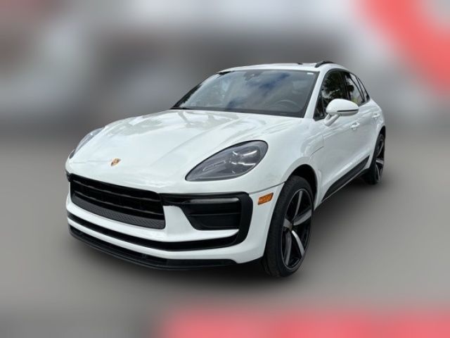 2022 Porsche Macan Base