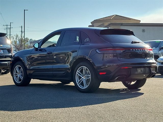 2022 Porsche Macan Base