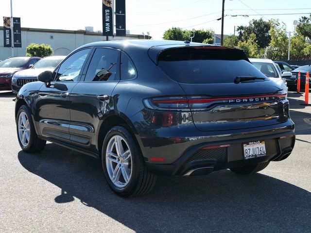 2022 Porsche Macan Base