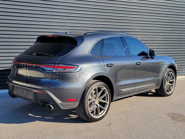 2022 Porsche Macan Base