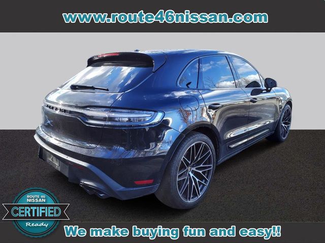 2022 Porsche Macan Base