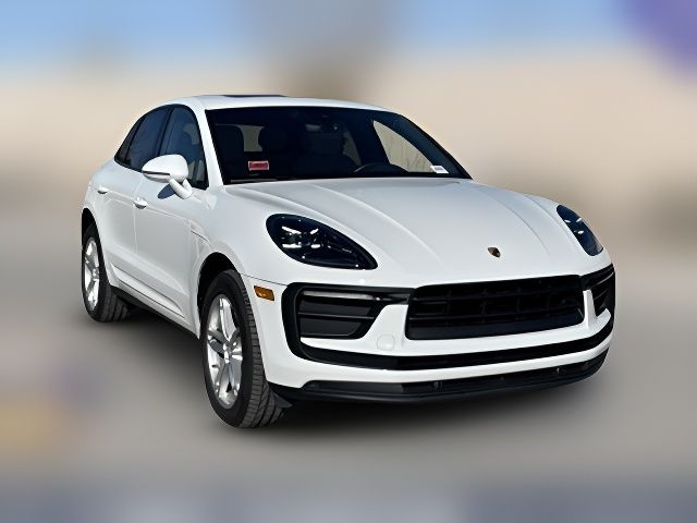 2022 Porsche Macan Base