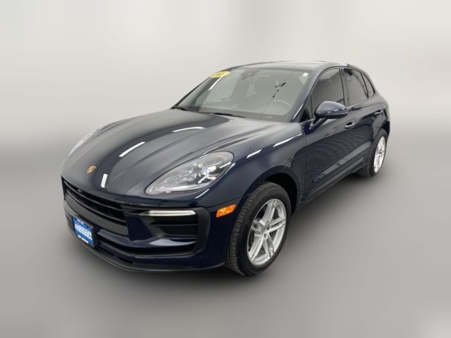 2022 Porsche Macan Base