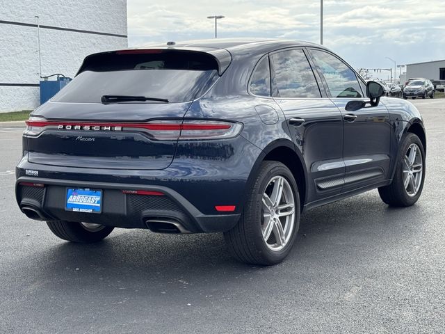 2022 Porsche Macan Base