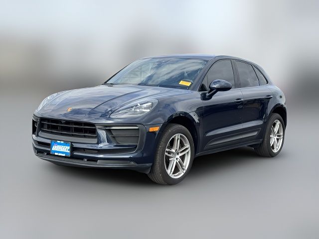 2022 Porsche Macan Base