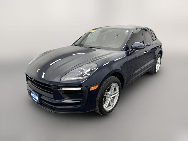 2022 Porsche Macan Base