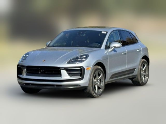 2022 Porsche Macan Base