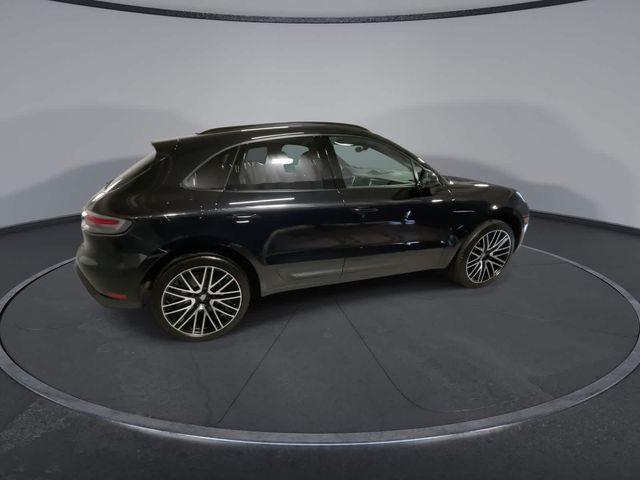 2022 Porsche Macan Base