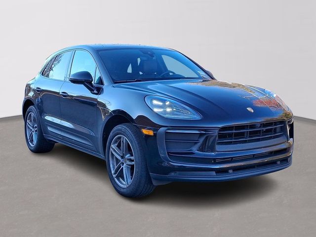 2022 Porsche Macan Base