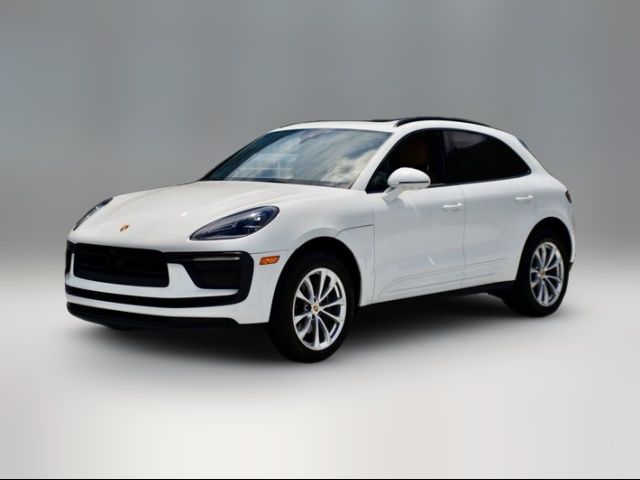 2022 Porsche Macan Base
