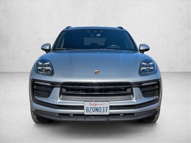 2022 Porsche Macan Base