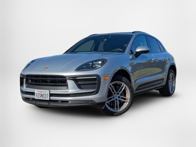 2022 Porsche Macan Base