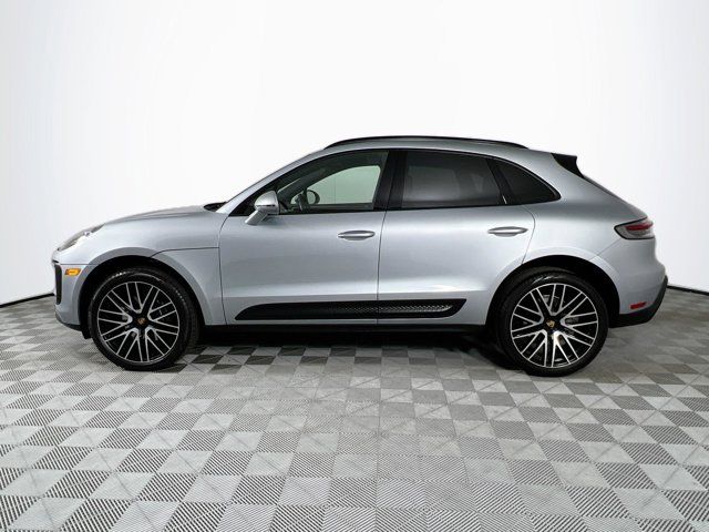 2022 Porsche Macan Base