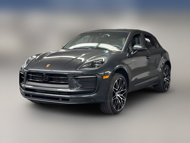 2022 Porsche Macan Base