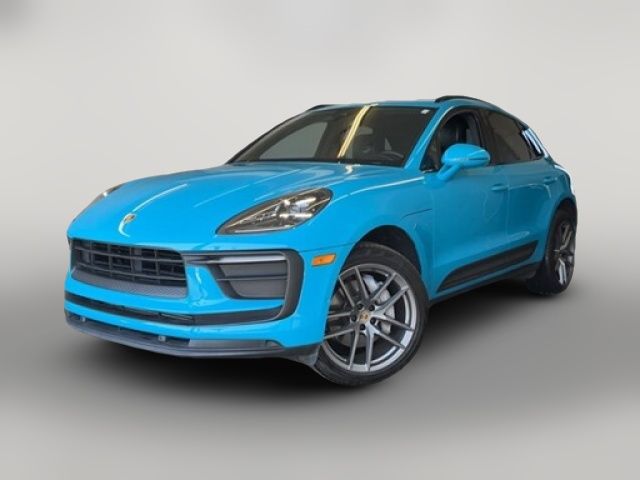 2022 Porsche Macan Base