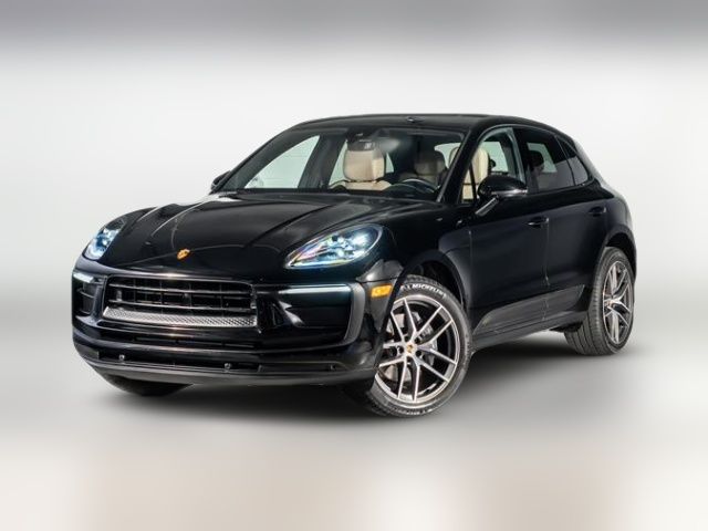 2022 Porsche Macan Base