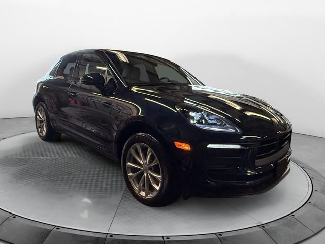 2022 Porsche Macan Base