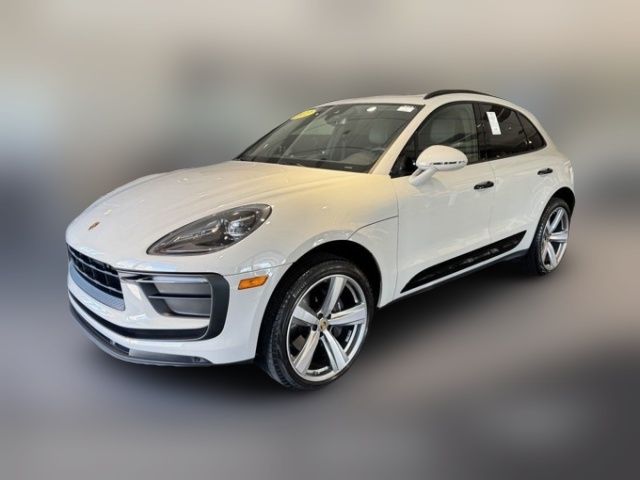 2022 Porsche Macan Base