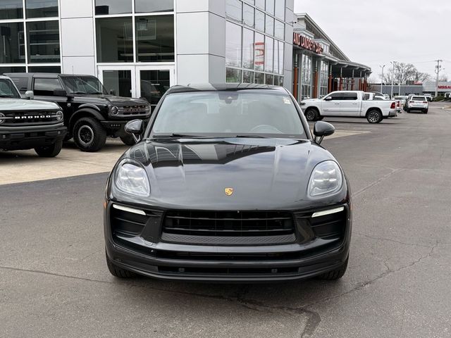2022 Porsche Macan Base
