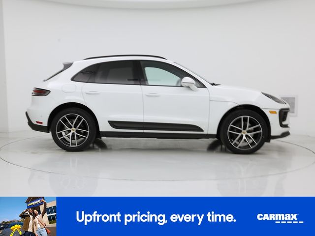 2022 Porsche Macan Base