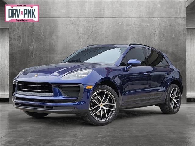 2022 Porsche Macan Base