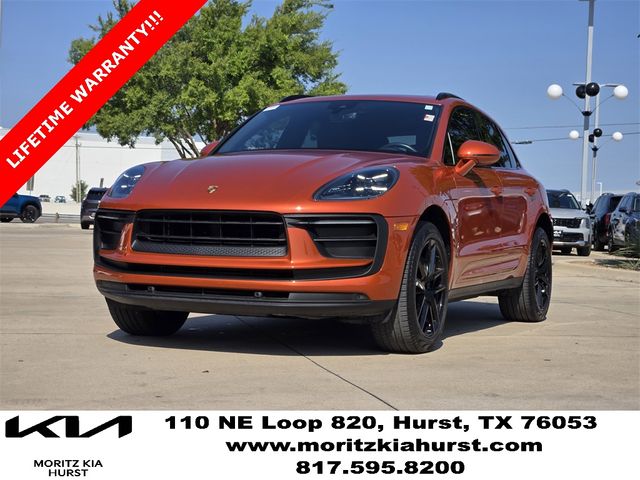 2022 Porsche Macan Base