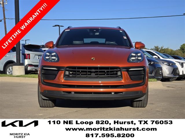 2022 Porsche Macan Base