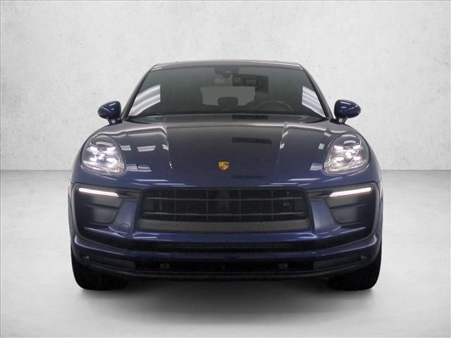 2022 Porsche Macan Base