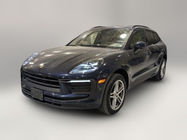 2022 Porsche Macan Base