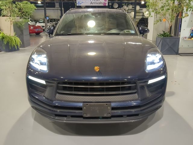 2022 Porsche Macan Base