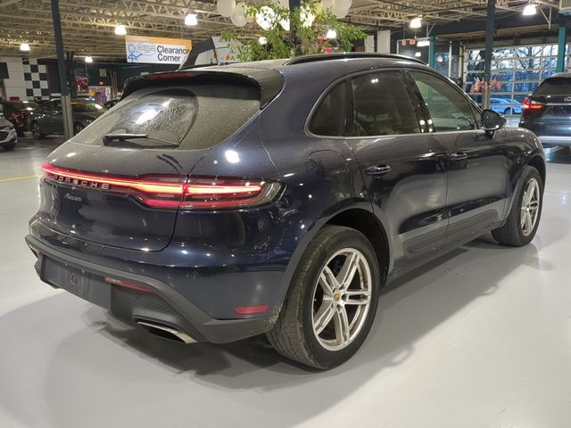 2022 Porsche Macan Base